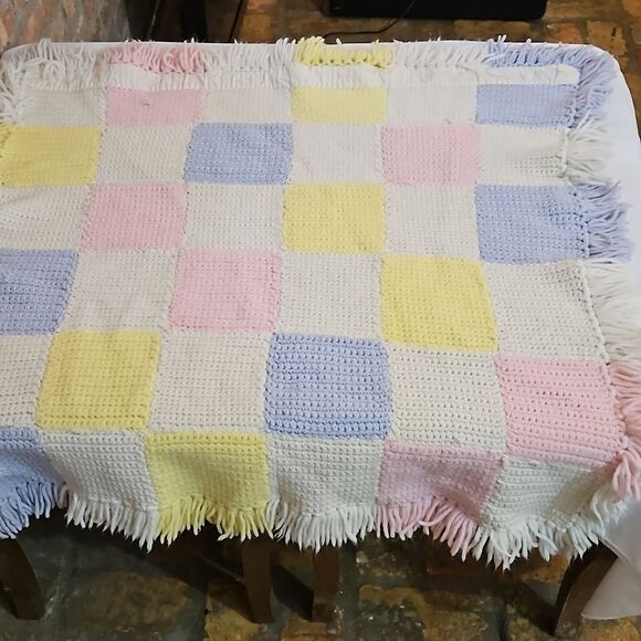 2 Handcrafted baby blankets - Picture 7 of 10